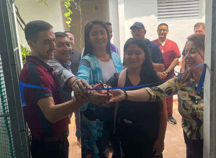 Participantes al evento de inauguración