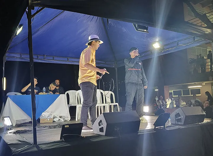 Entre rima y copla estudiantes de UNIMINUTO y otras universidades de educación superior, participaron en la segunda versión de batalla de trova vs. freestyle