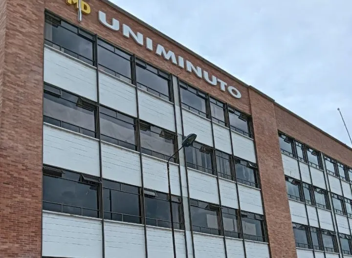 Fachada sede UNIMINUTO