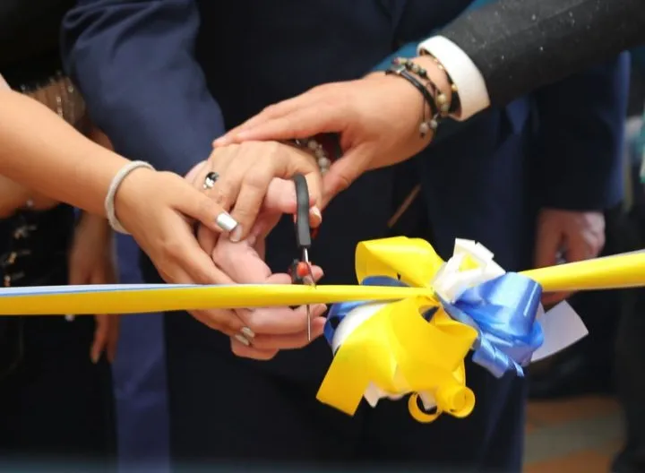 Corte de cinta apertura de centro tecnológico 