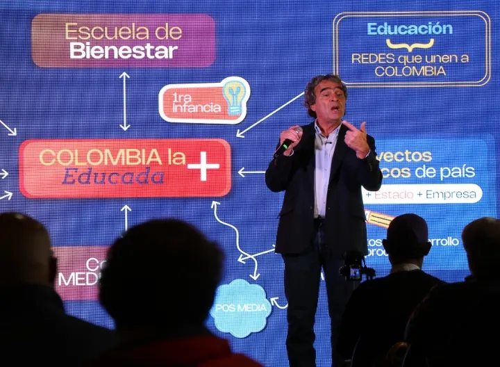 candidato presidencial Sergio Fajardo en UNIMINUTO