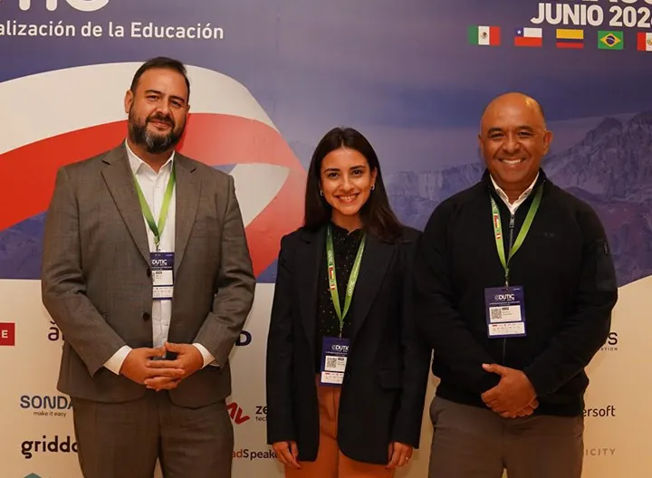 UNIMINUTO Virtual compartió su modelo de éxito estudiantil en EDUTIC Santiago 2026 