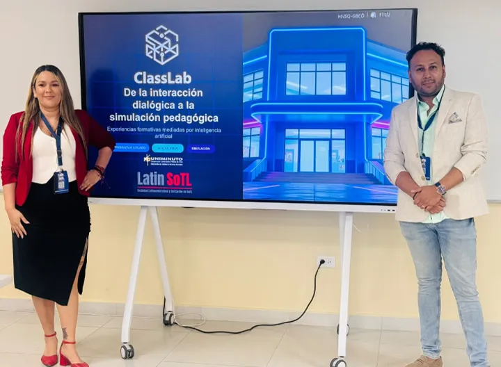 ClassLab cruza fronteras: la innovación educativa de UNIMINUTO llega a República Dominicana