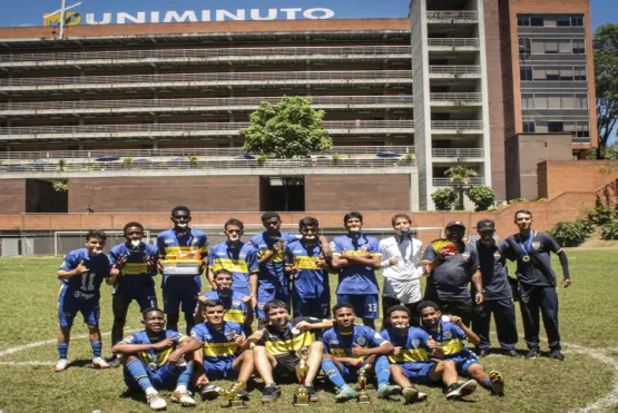 Jugadores de Boca celebrando el triunfo 