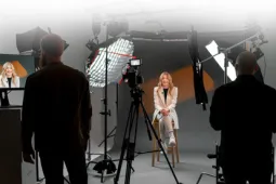 Personas en estudio de grabación
