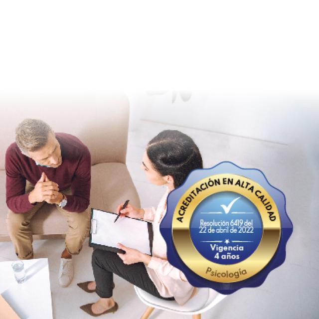 Psicóloga atendiendo paciente